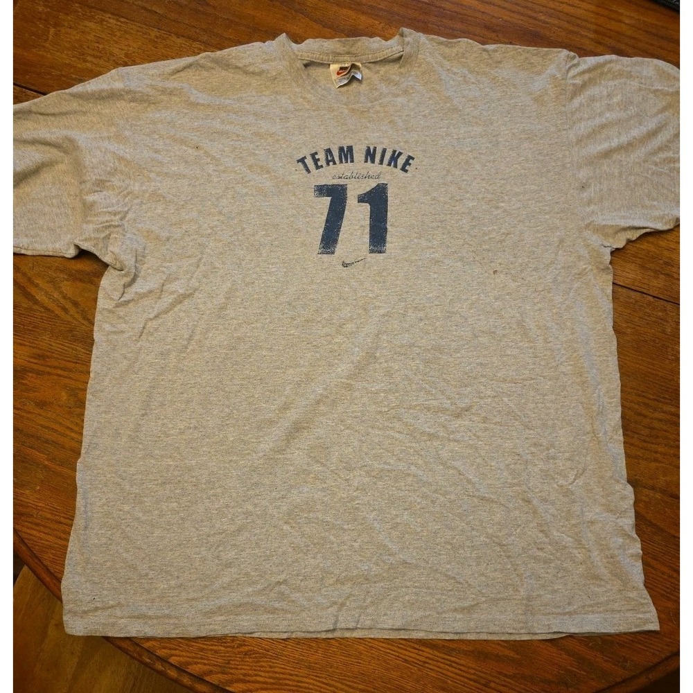 Vintage Nike Team Center Swoosh T-Shirt Men's XL Grey 2000s Y2K Distressed‎ 90's